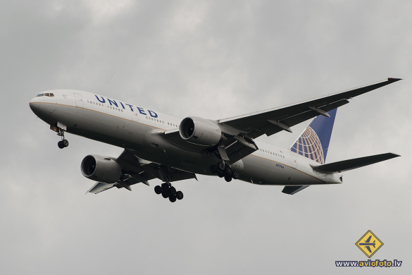 Boeing 777-222