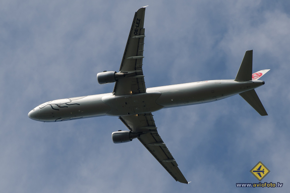 Airbus A321-211