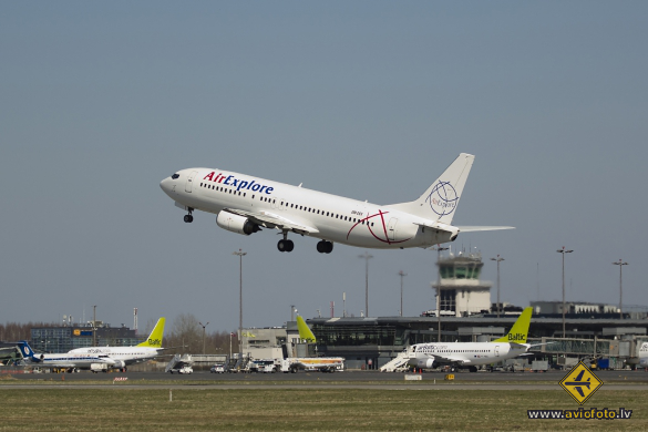 Boeing 737-46J