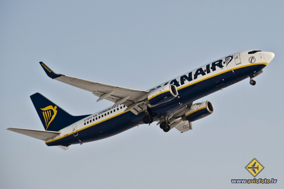Boeing 737-8AS