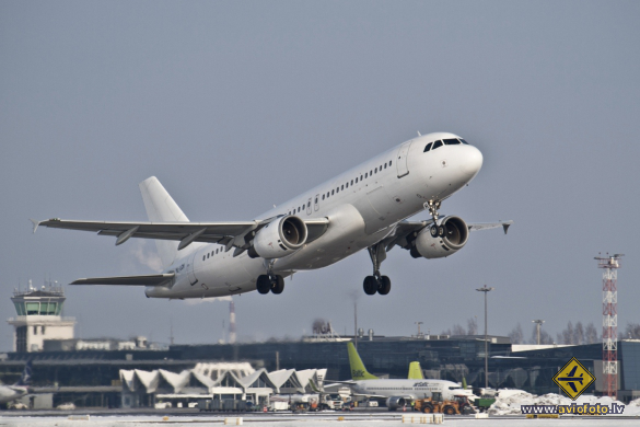 Airbus A320-211