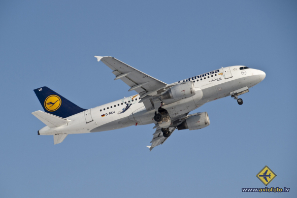 Airbus A319-114