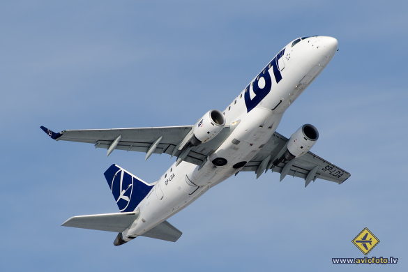 Embraer 170STD (ERJ-170-100STD)