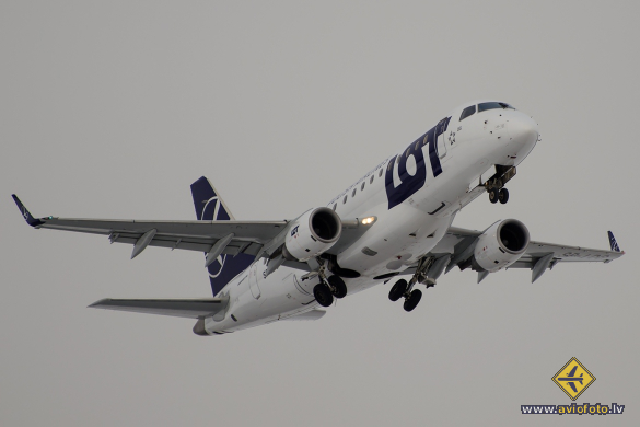 Embraer 170STD (ERJ-170-100STD)