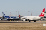 Boeing 737-8F2