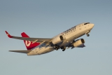 Boeing 737-752
