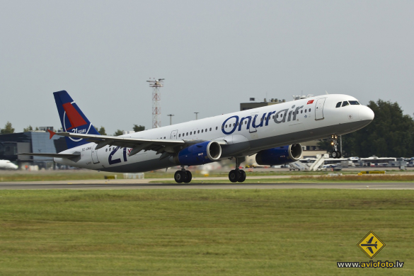 Airbus A321-111