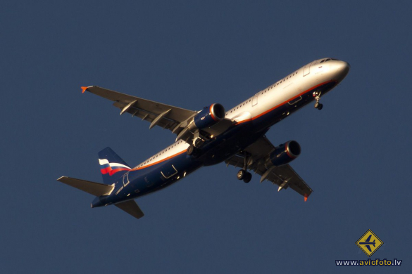 Airbus A321-211