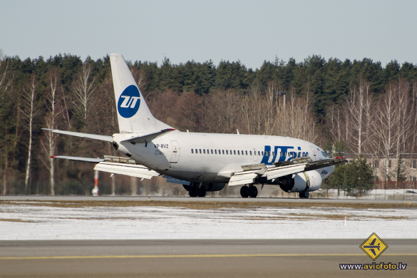 Boeing 737-524