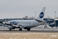 Boeing 737-524