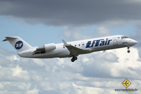 Bombardier CRJ-200LR (CL-600-2B19)