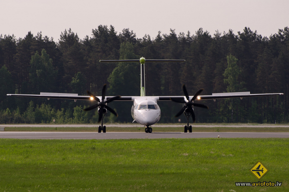 Bombardier DHC-8-402 Q400