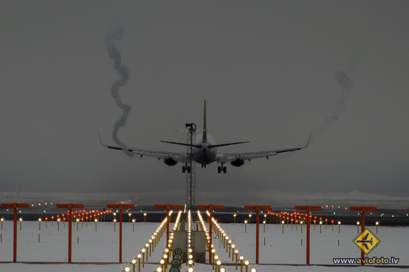 Boeing 737-36Q