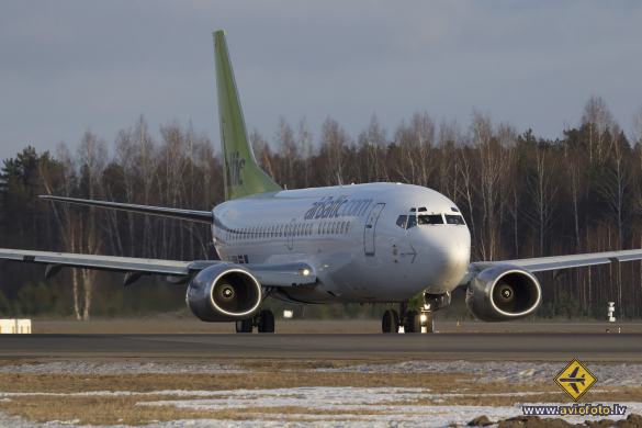 Boeing 737-522