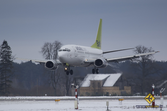 Boeing 737-522