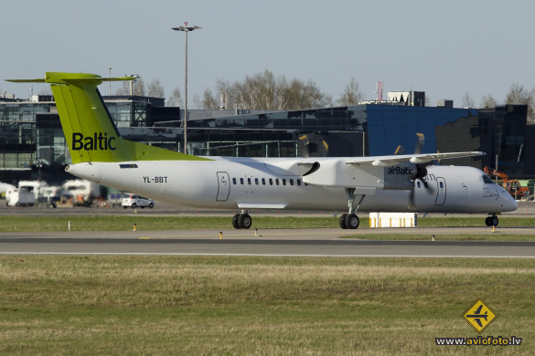 Bombardier DHC-8-402 Q400