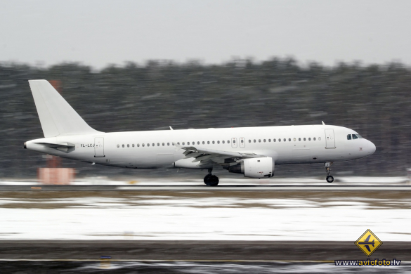 Airbus A320-212