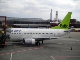 Boeing 737-548