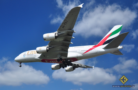 Airbus A380-861