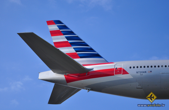 Boeing 777-323/ER