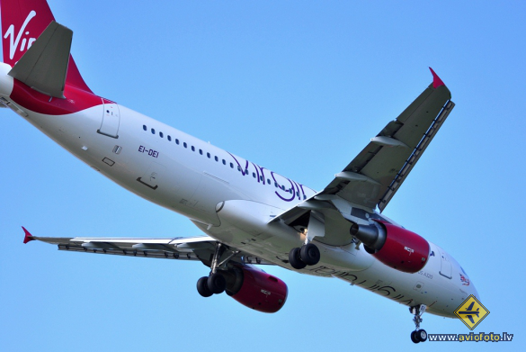 Airbus A320-214