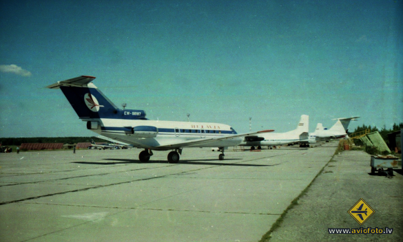 Yakovlev Yak-40