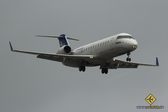 Bombardier CRJ-200LR (CL-600-2B19)