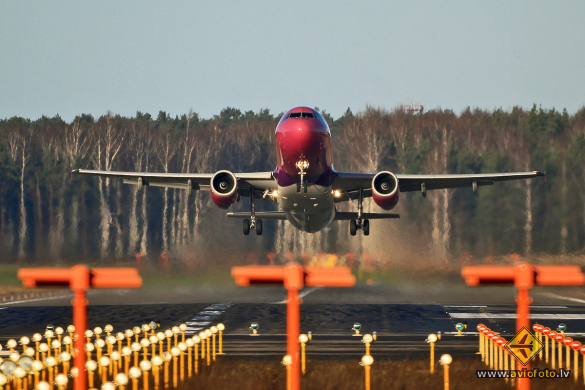 Airbus A320-232