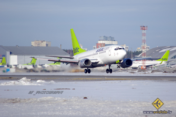Boeing 737-522