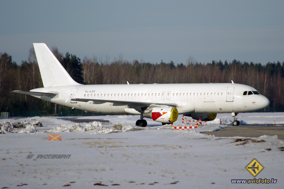 Airbus A320-211