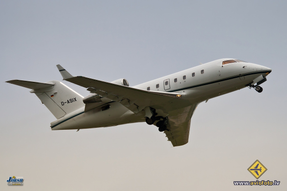 Bombardier Challenger 604 (CL-600-2B16)