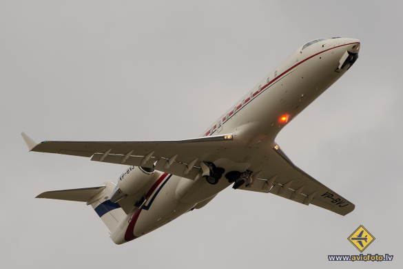 Bombardier CRJ-200ER (CL-600-2B19)