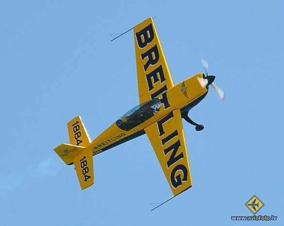 Extra EA-300