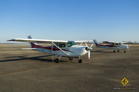 Reims F172E