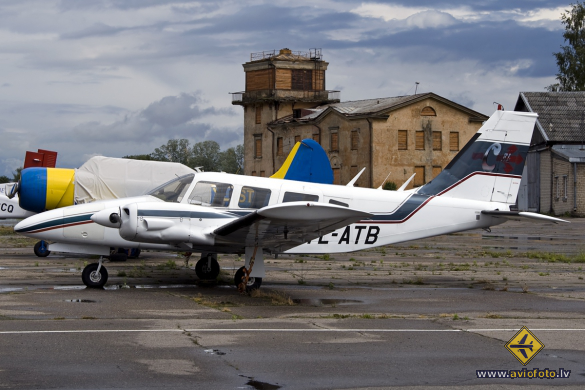 Piper PA-34-200 Seneca