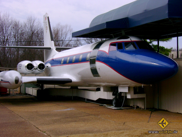 Lockheed L-1329 JetStar 6