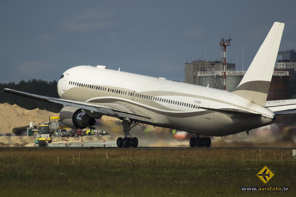 Boeing 767-33A/ER