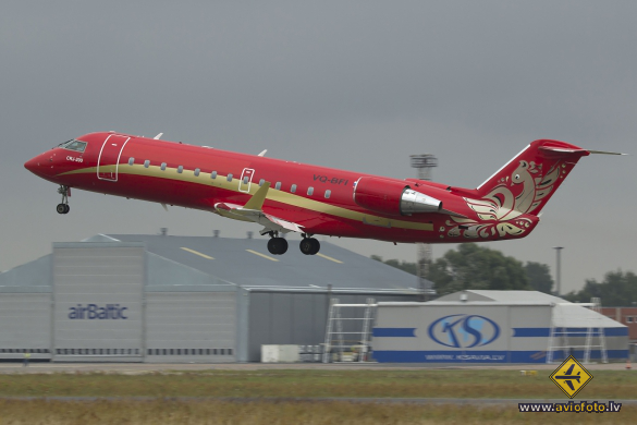 Bombardier CRJ-200ER (CL-600-2B19)