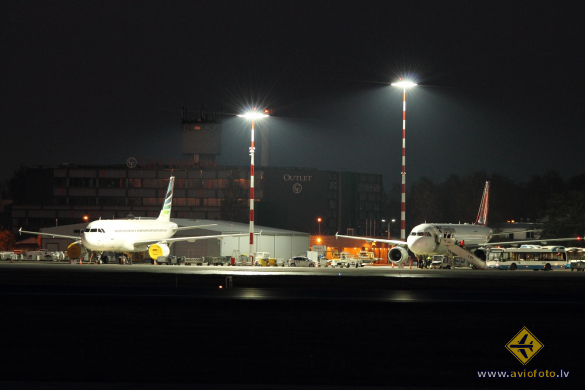 Airbus A320-211