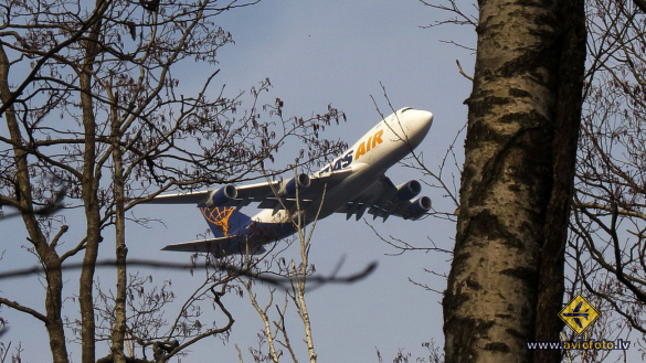 Boeing 747-47UF/SCD