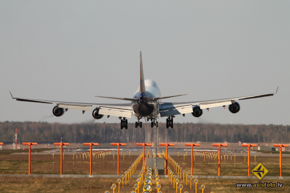 Boeing 747-47UF/SCD