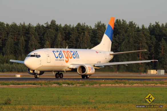 Boeing 737-301(SF)