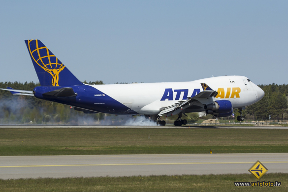 Boeing 747-47UF/SCD