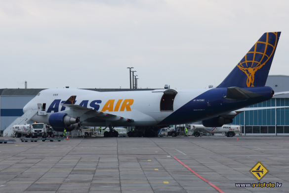 Boeing 747-47UF/SCD