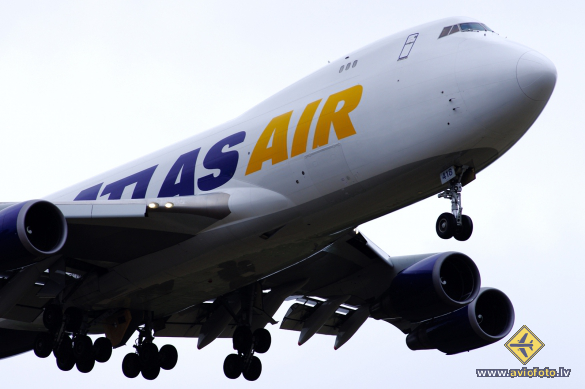 Boeing 747-47UF/SCD