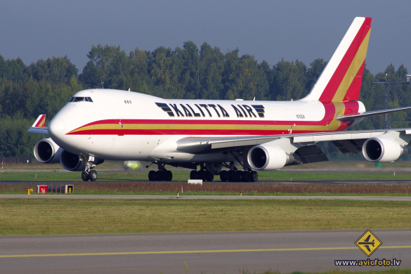 Boeing 747-4HQF/ER