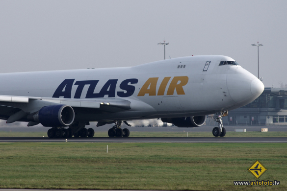 Boeing 747-47UF/SCD