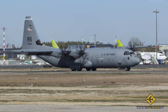 Lockheed Martin C-130J-30 Hercules (L-382)