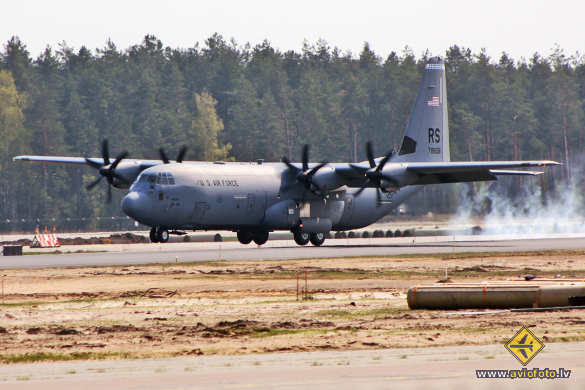 Lockheed Martin C-130J-30 Hercules (L-382)
