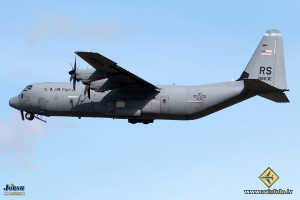 Lockheed Martin C-130J-30 Hercules (L-382)